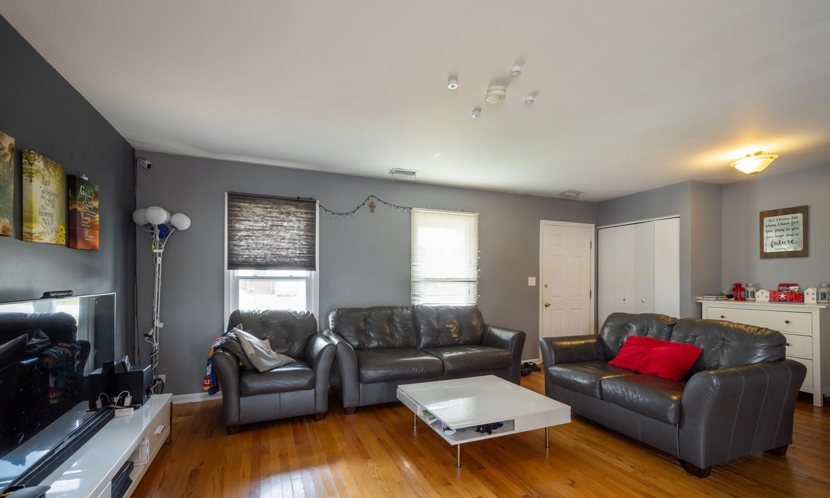/static/images/house/11020/fb14c4ef17be1df3c4decb01475efb3f.jpg