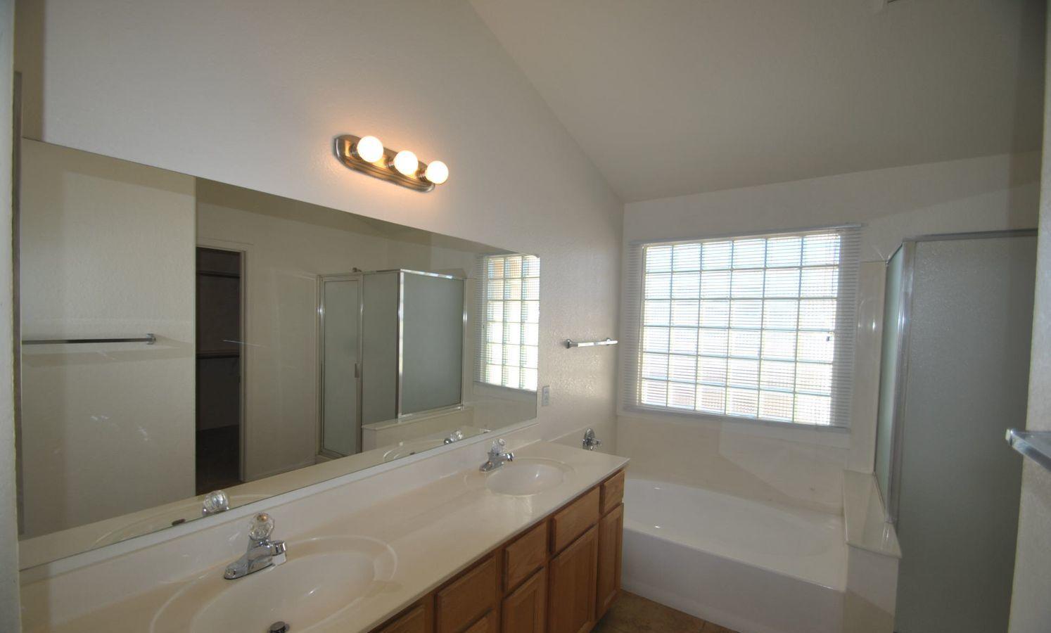 /static/images/house/13647/6979ee70303633155a03cf7db9c1ca40.jpg