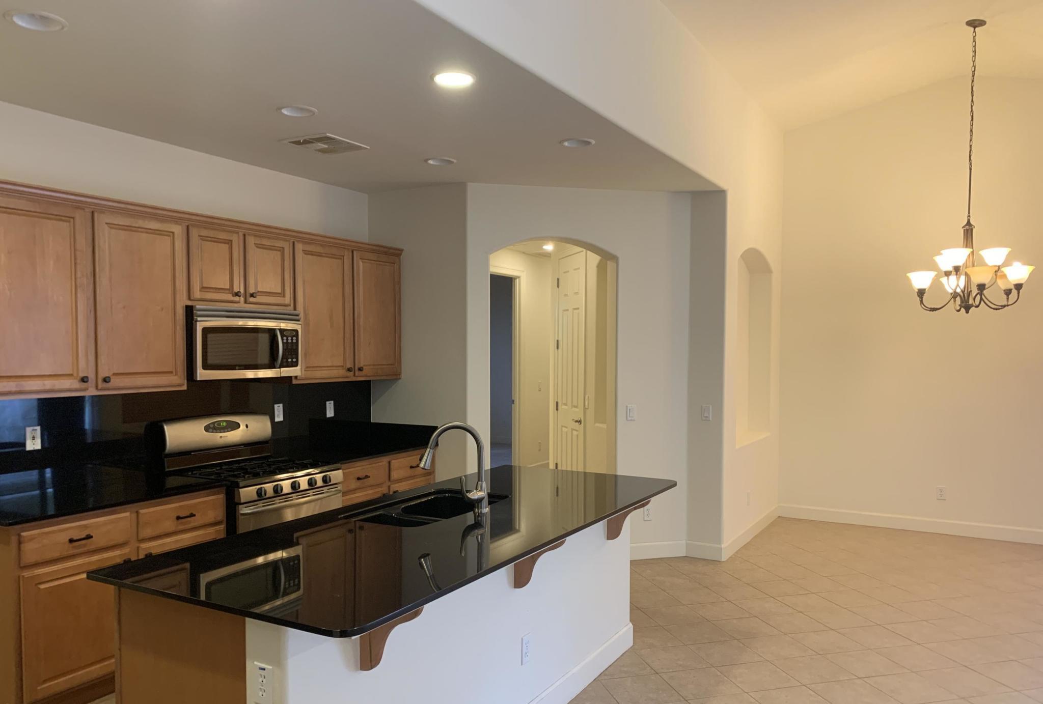 /static/images/house/13865/92c5a7e4406b5c6ec47e8a66eff6edae.jpg