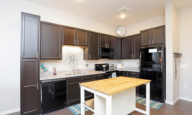 /static/images/house/17754/2ffb120cc8504ea38d8b2631b1410aca.jpg