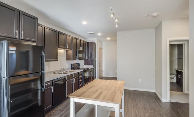 /static/images/house/17754/61575b3eeba3cd696736e1c28f94cb3e.jpg