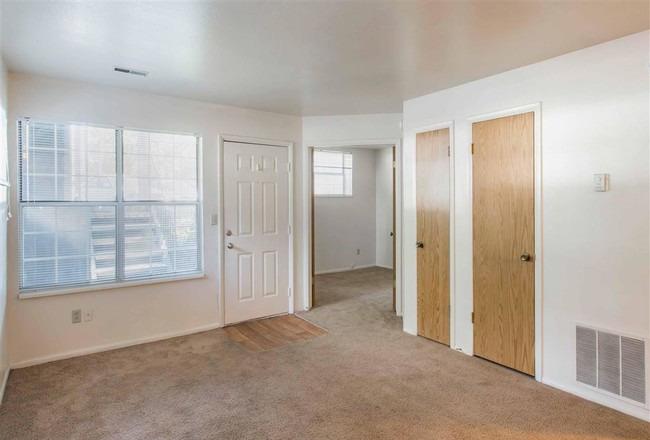 /static/images/house/18384/a3383d885af3aa296394aa843407ef70.jpg