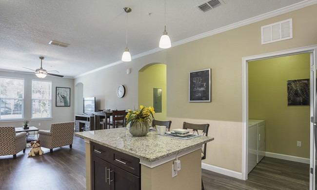 /static/images/house/21068/40f51ae113bf326ee1abdf312d2ae0bf.jpg