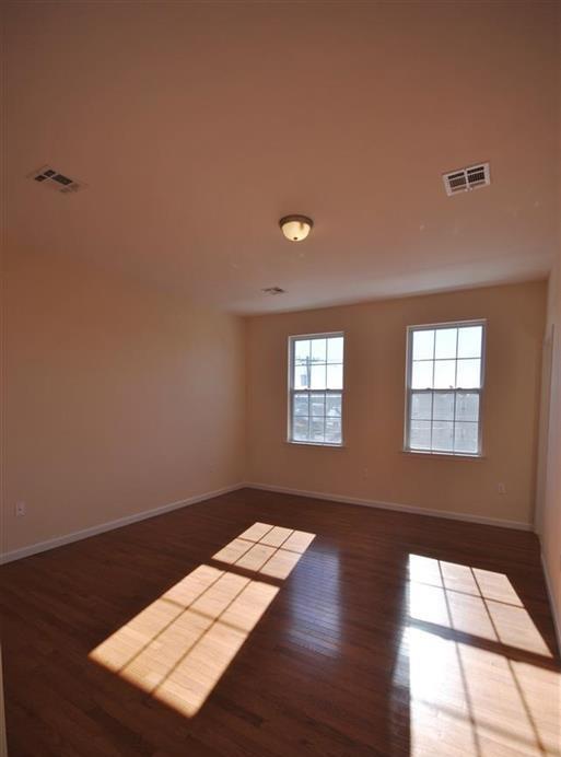 /static/images/house/6309/ce1a8bb02da2e3b6277d46cf085d600e.jpg