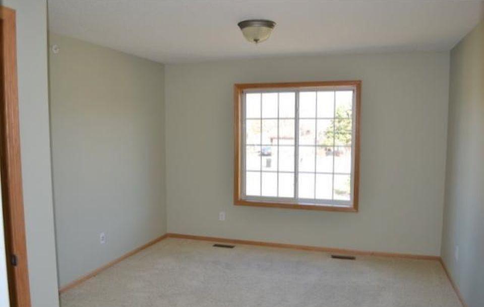 /static/images/house/8549/eeb8403001dd2396d19a361d01f9fb12.jpg