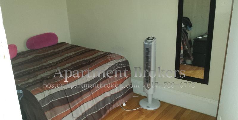 /static/images/house/8963/53a5d54bb34956708367b4d2119bf1c3.jpg